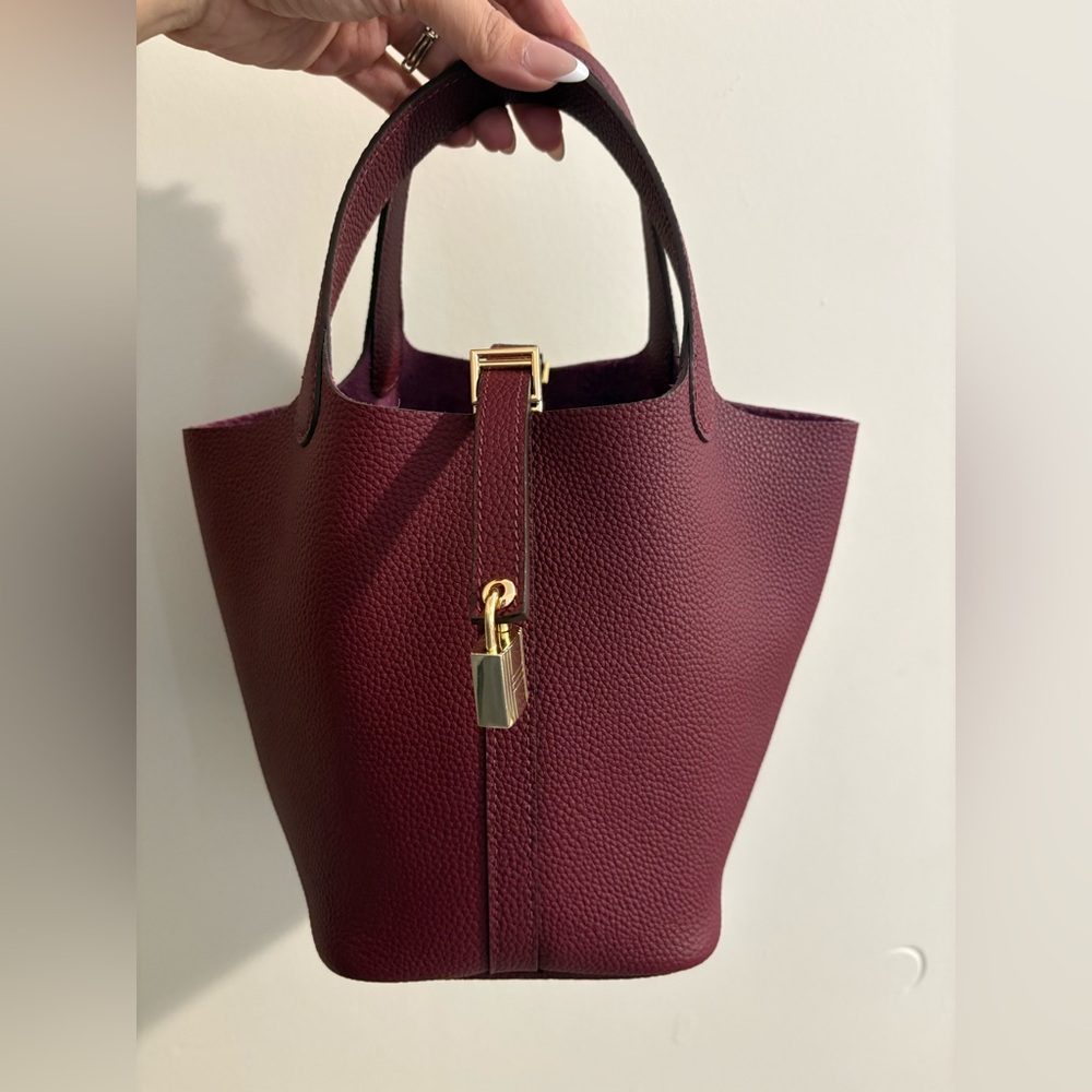 Viral TikTok shop handbag